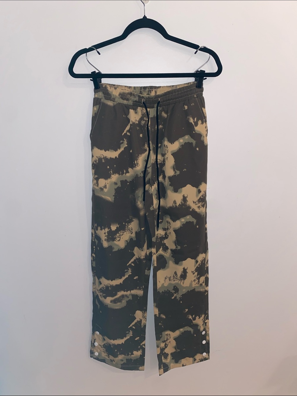 Men's Olive & Tan Tie-Dye Jogger Pants